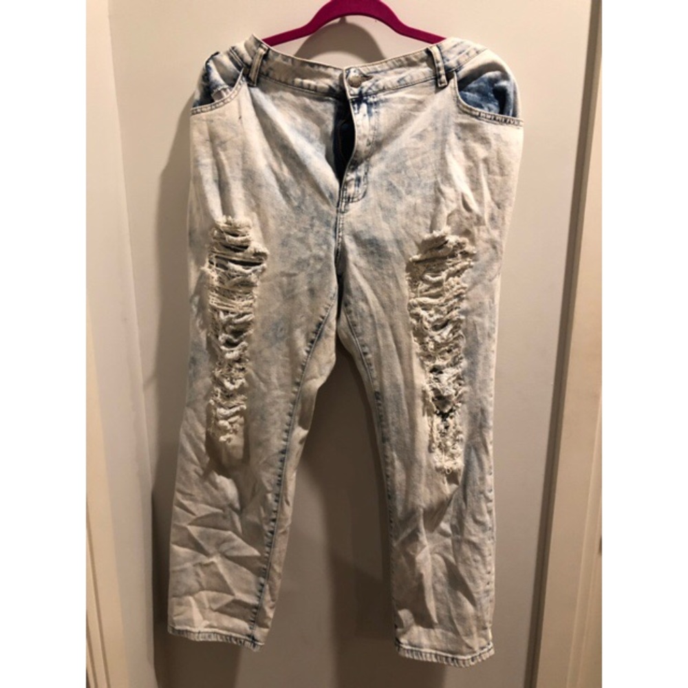 Distressed Jeans